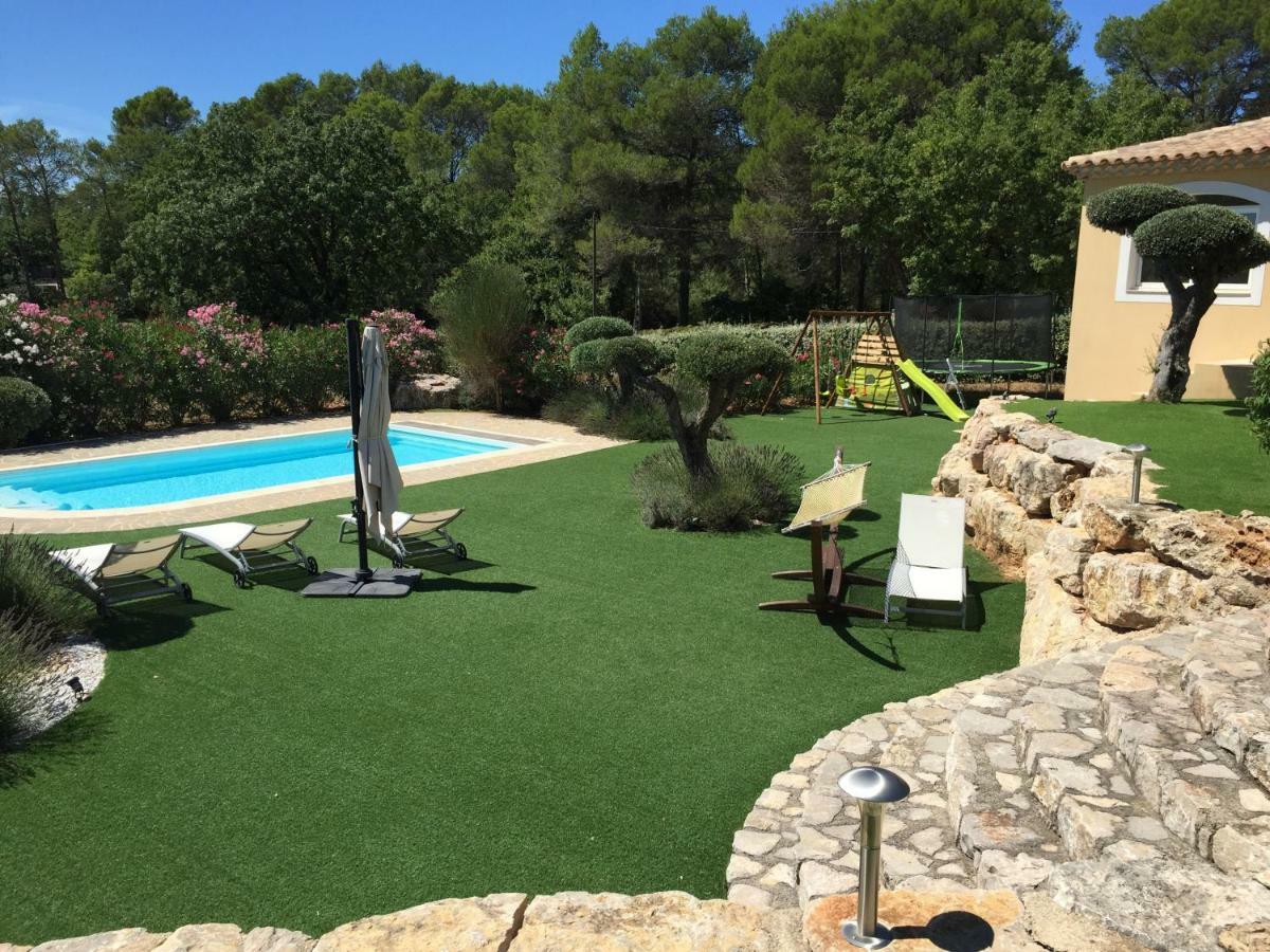 Villa Sanata Les Arcs-sur-Argens Екстериор снимка